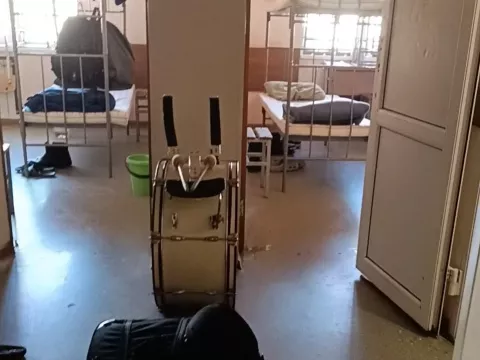 Клопы в казарме и барабан